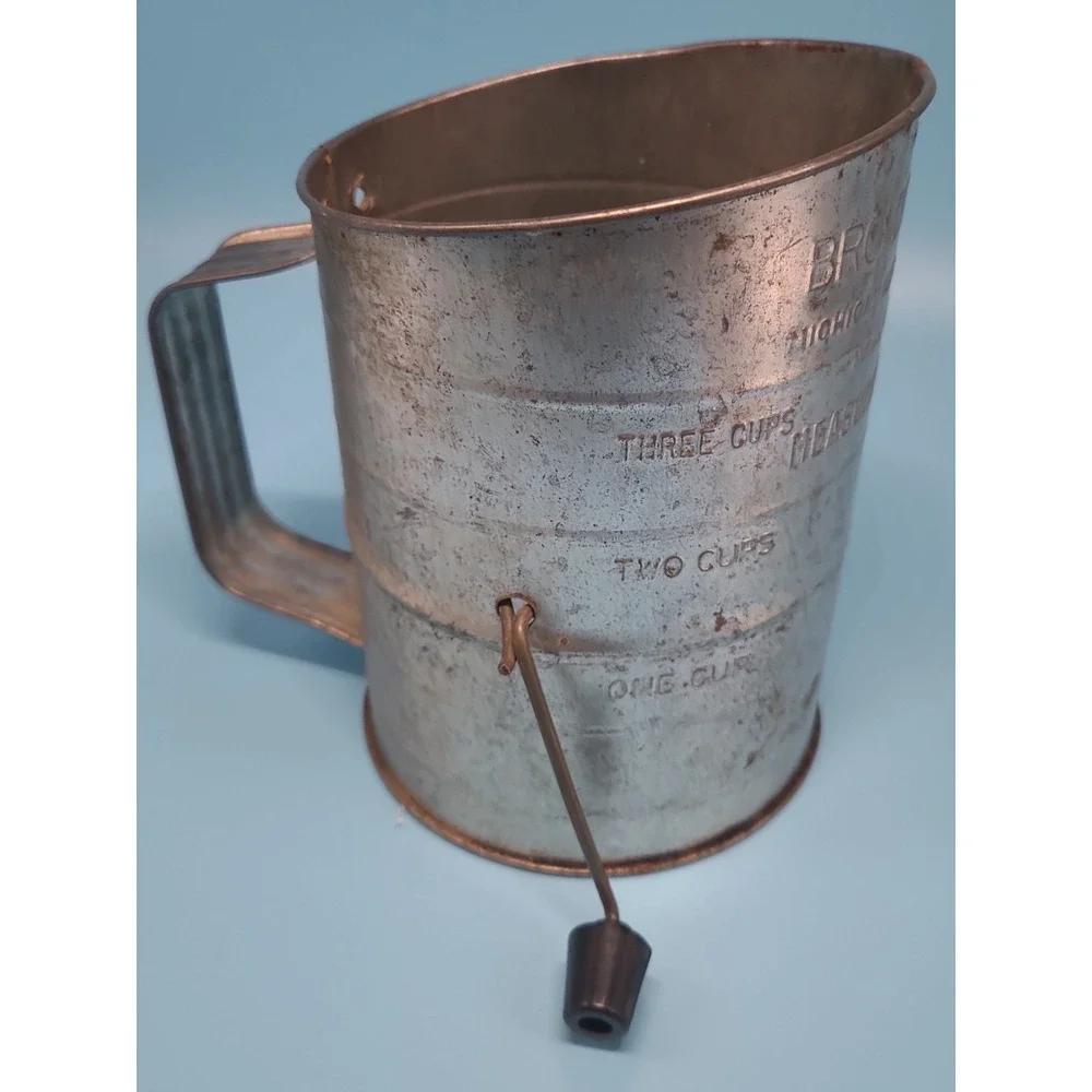 Bromwells Vintage Rustic Measuring Sifter 3 Cups Made In The USA